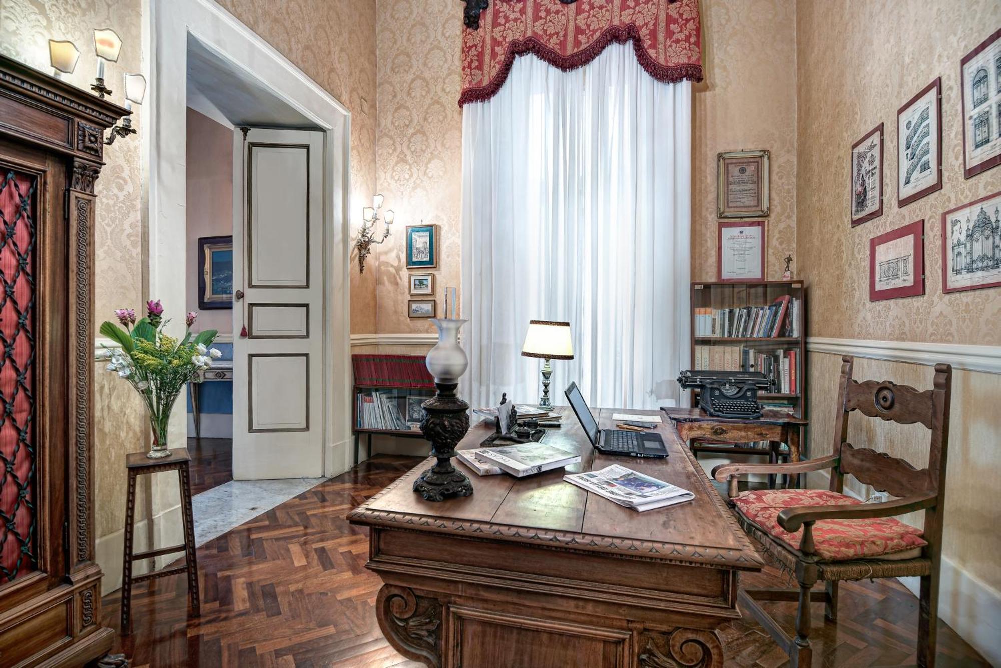 Arthouse Lady Marys Tribunali Luxury Suite Napoli Exterior foto
