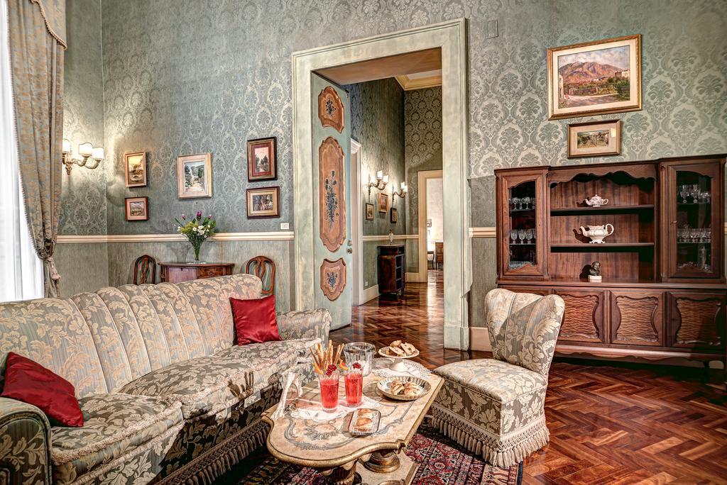 Arthouse Lady Marys Tribunali Luxury Suite Napoli Exterior foto