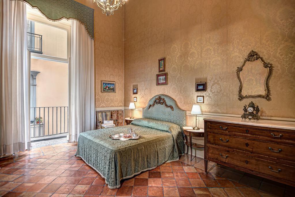 Arthouse Lady Marys Tribunali Luxury Suite Napoli Exterior foto